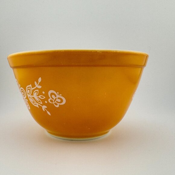 Vintage Pyrex Butterfly Gold Ovenware Bowl 1 1/2 Pint MCM Retro - Picture 3 of 7